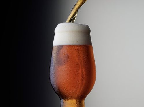 全球最大啤酒公司百威英博研發(fā)無(wú)酒精大麻飲料，烈酒甜味探索新賽道